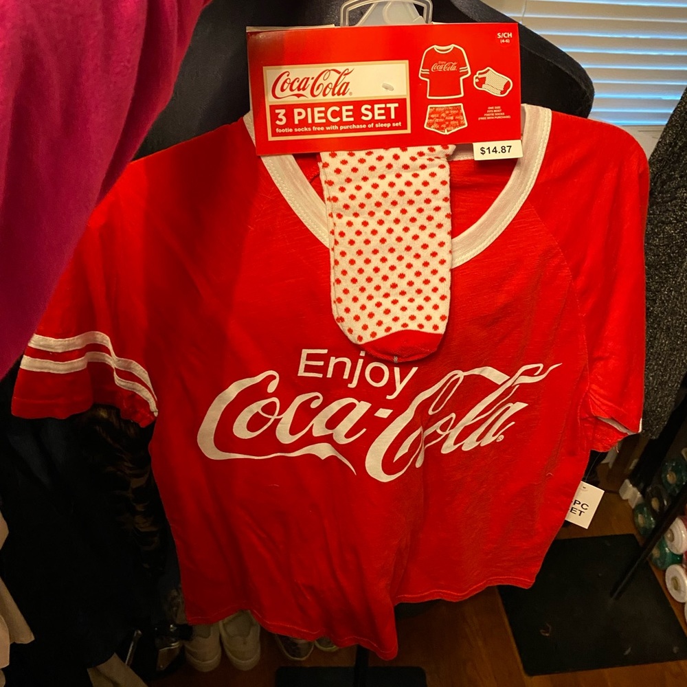 3-pc pajama set. T-shirt, shorts, socks! Several sizes.